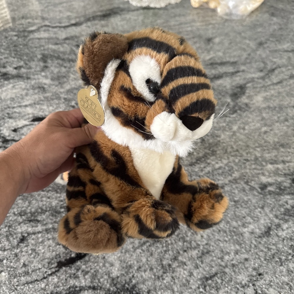 VTG 1992 Geoffrey Inc Toys R Us Tiger Soft Classics Stuffed Animal Plush 12"